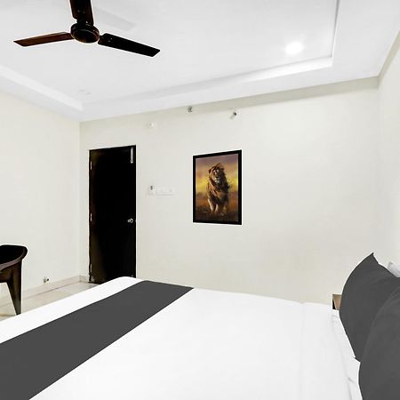 מלון ויסאקפאטנם Super Townhouse Daba Garden Road מראה חיצוני תמונה